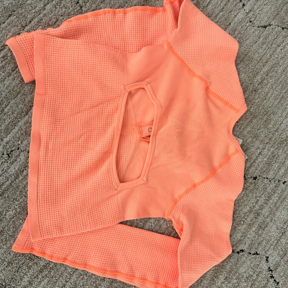 Free people top size m/l - Picture 2 of 3